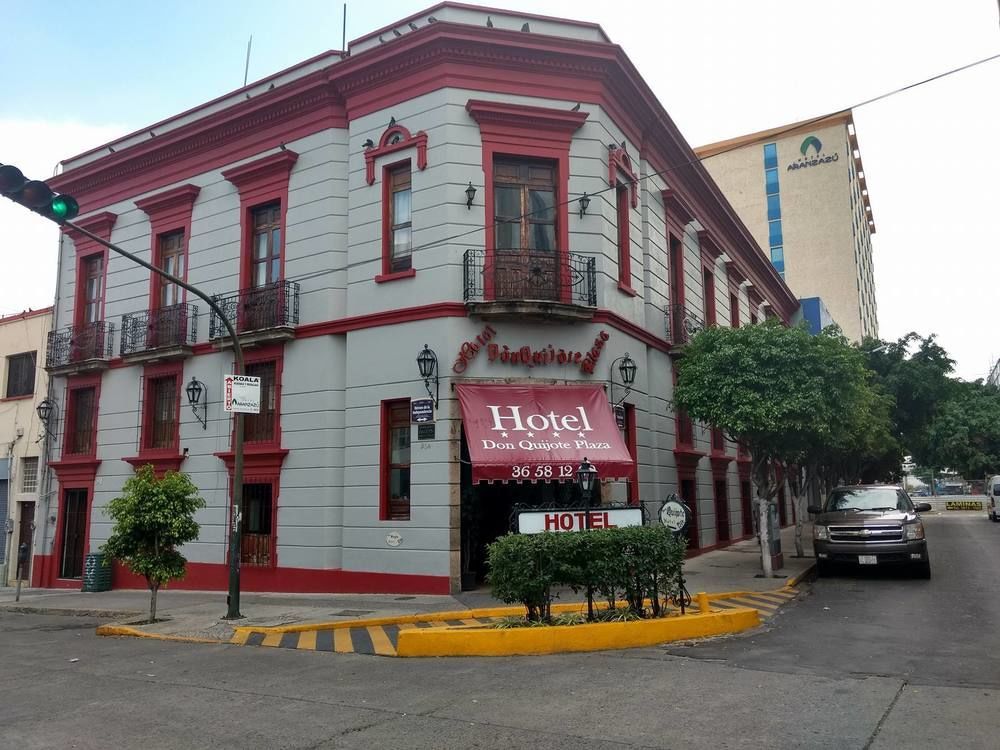 Hotel Don Quijote Plaza - Guadalajara Centro Historico Exterior foto